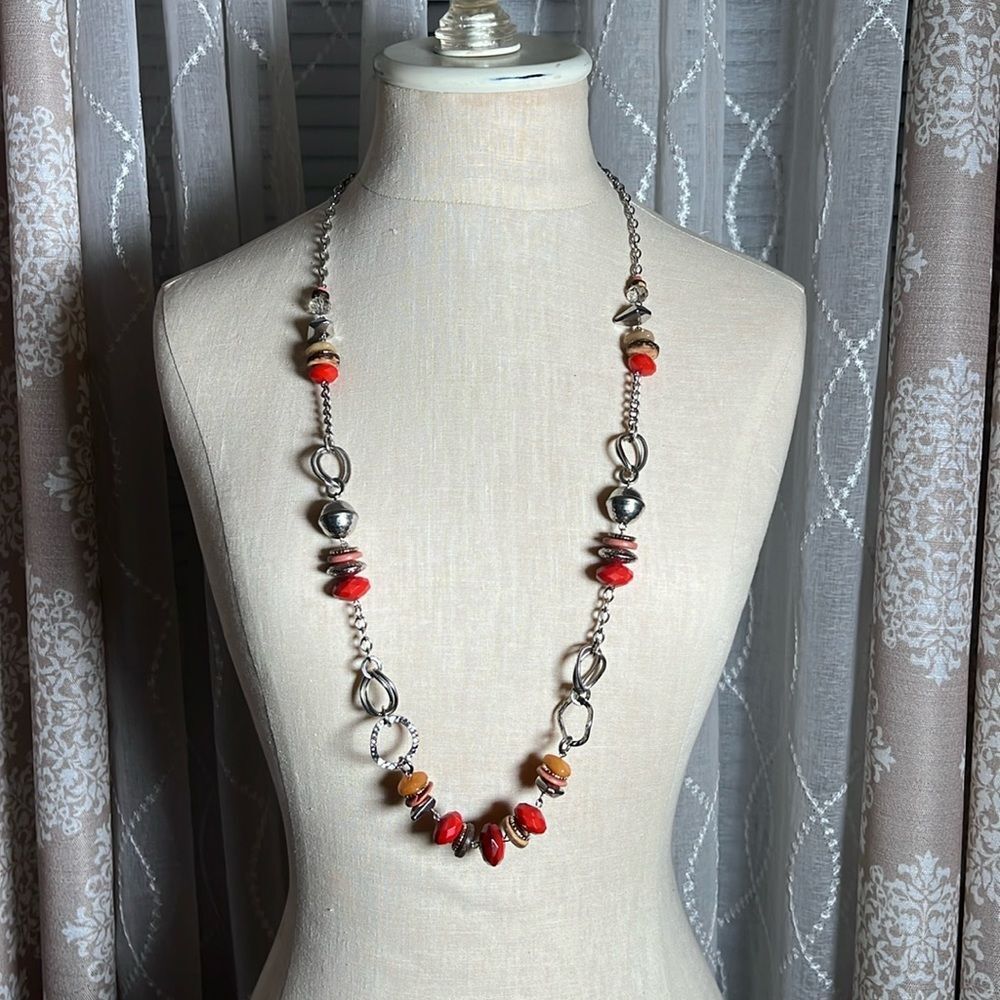 Silver Tone Necklace